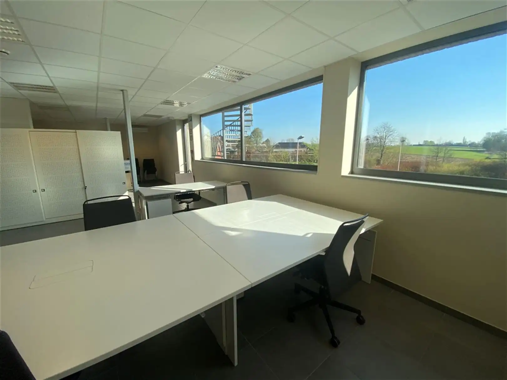 Goed bereikbare kantoren vlakbij de E17 met all-in formule foto 6