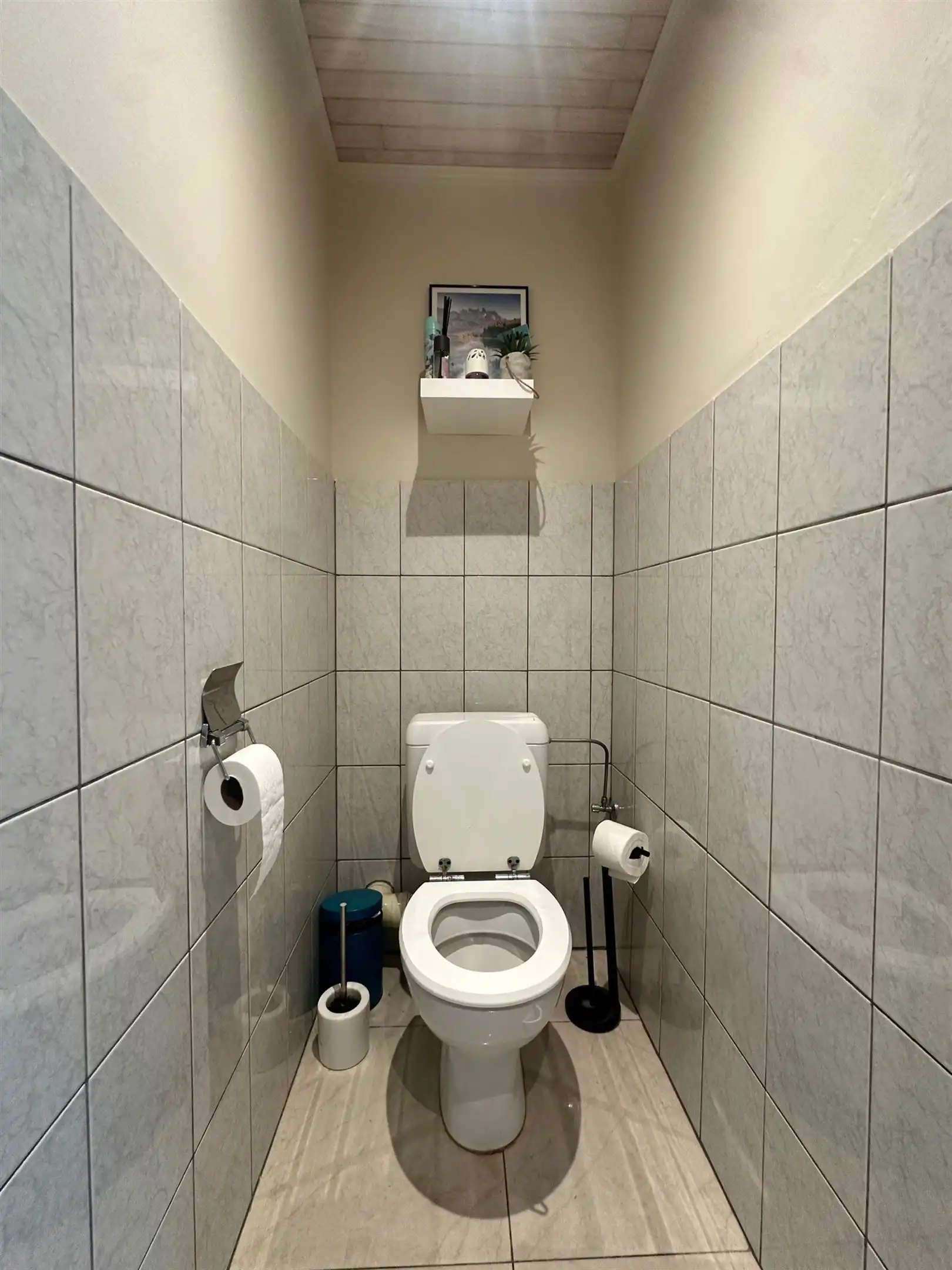 Lichtrijk en instapklaar dakappartement met 2 slaapkamers in het centrum van Buggenhout. foto 7