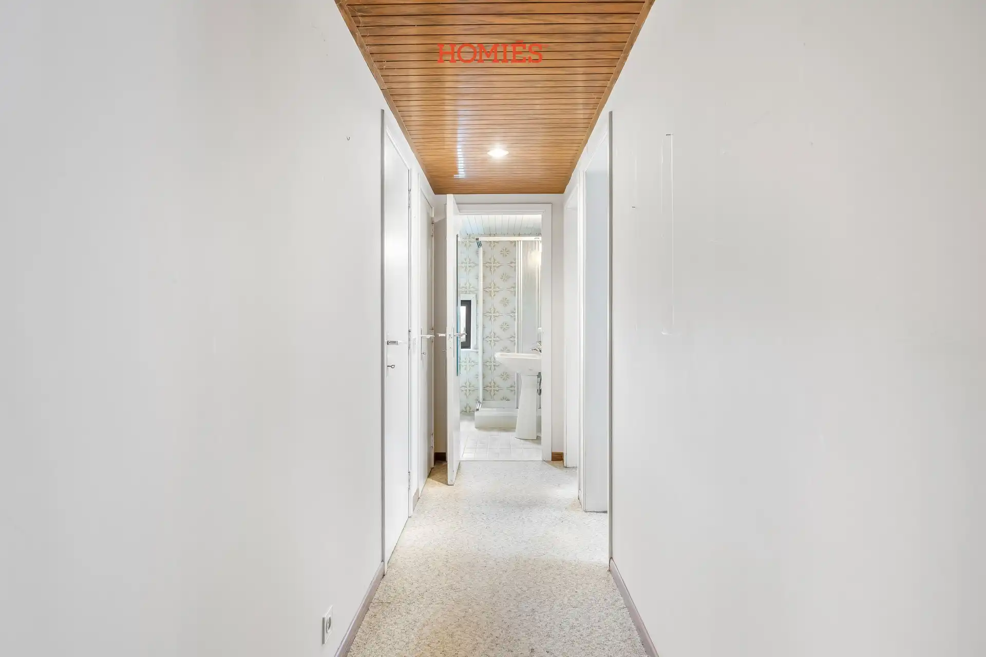 Karaktervolle renovatievilla op toplocatie foto 9