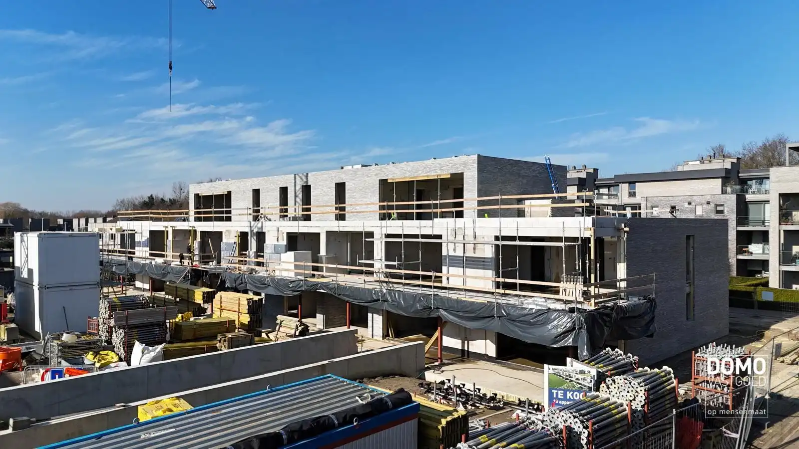 KNAP ARCHITECTURAAL WOONPROJECT IN HET CENTRUM VAN KERMT foto 2