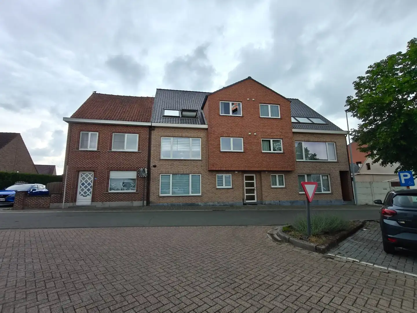Dakappartement te Uitbergen foto {{pictureIndex}}