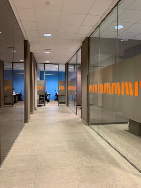 Instapklaar handelsgelijkvloers Te Huur en Te Koop foto 38