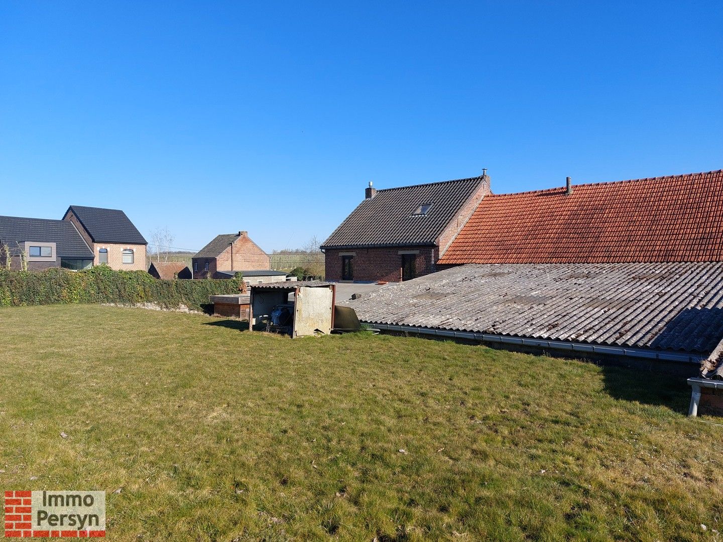 Rustig gelegen woning met loods foto 22