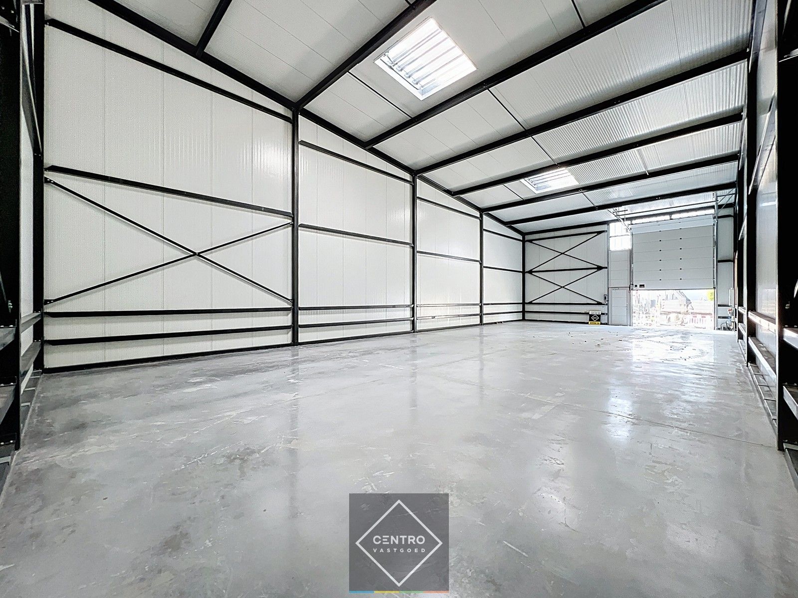Nieuwbouw KMO unit (± 264m²) TE HUUR, laadpalen én hypercharger aanwezig! Bedrijvenpark "Diamant" te Dikmuide. foto 10