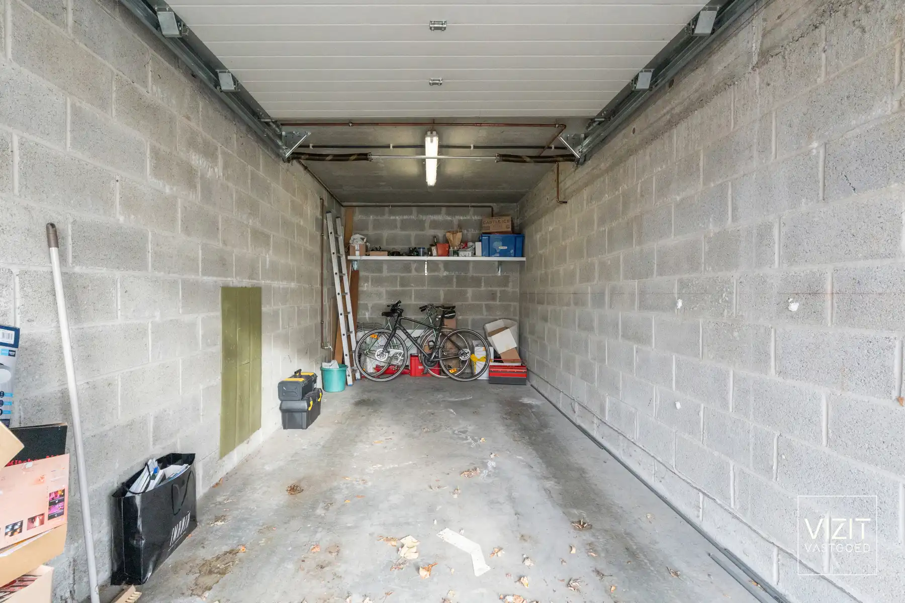 Appartement met twee slaapkamers en garage!  foto 12