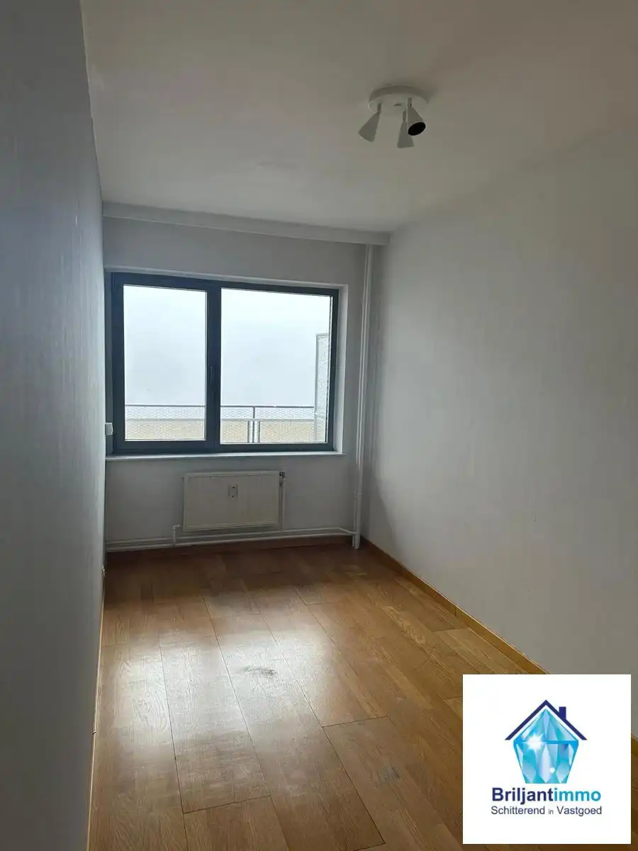 Lichtrijk appartement met terras en 2 slp op toplocatie! foto 14