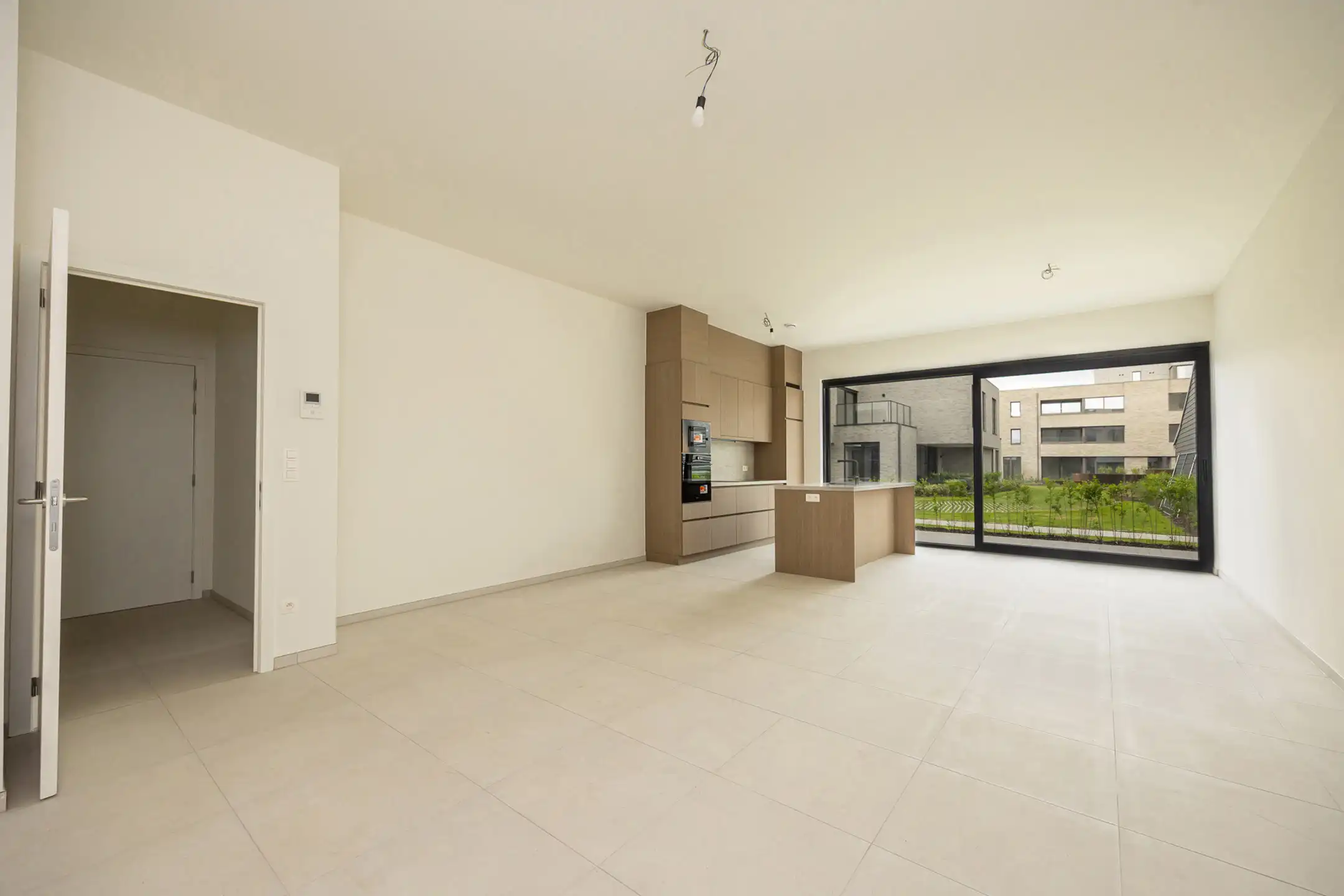 Ruim gelijkvloers nieuwbouwappartement met 3 slaapkamers foto 8