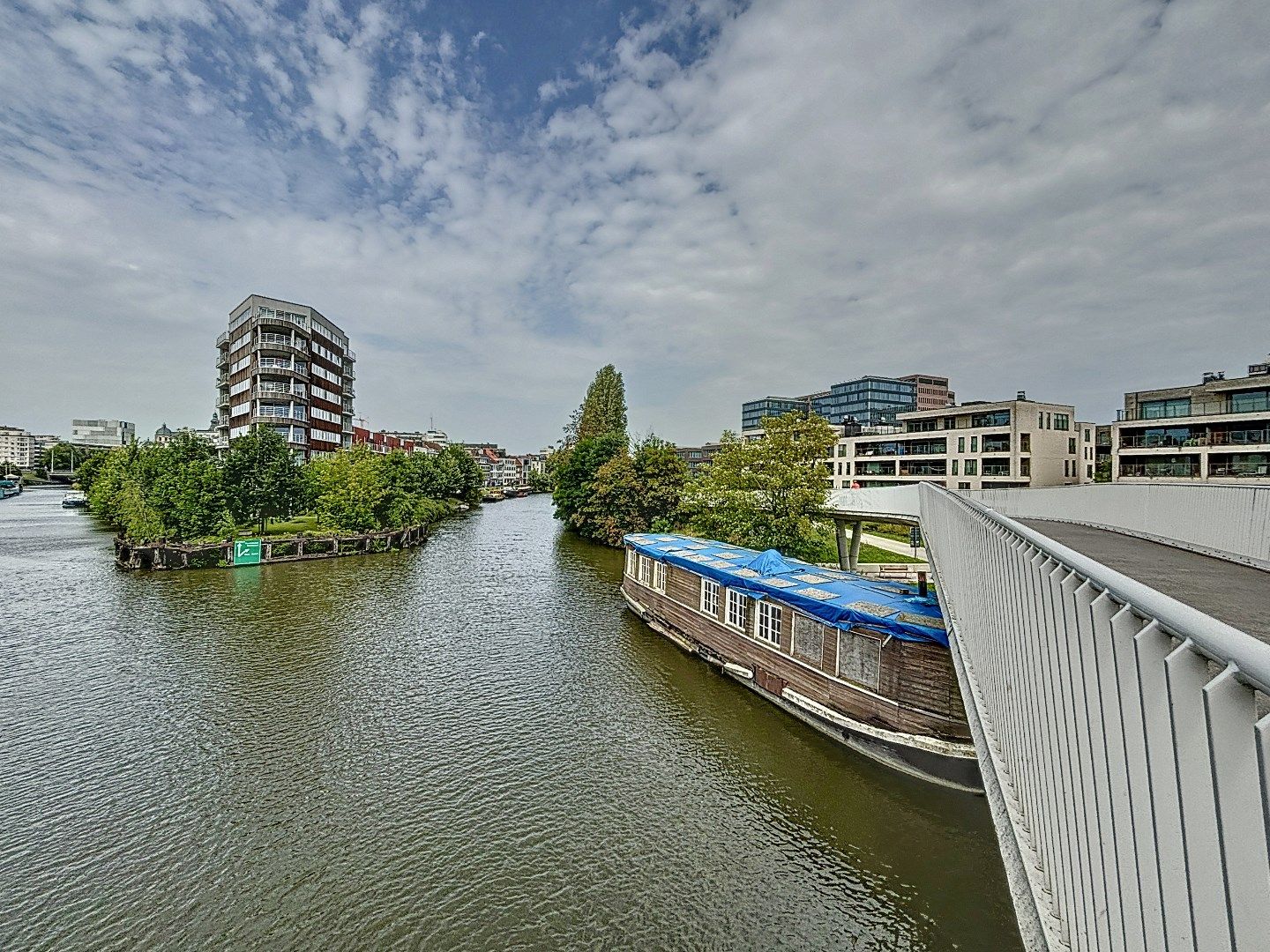 2 slaapkamerappartement met groot terras foto 4