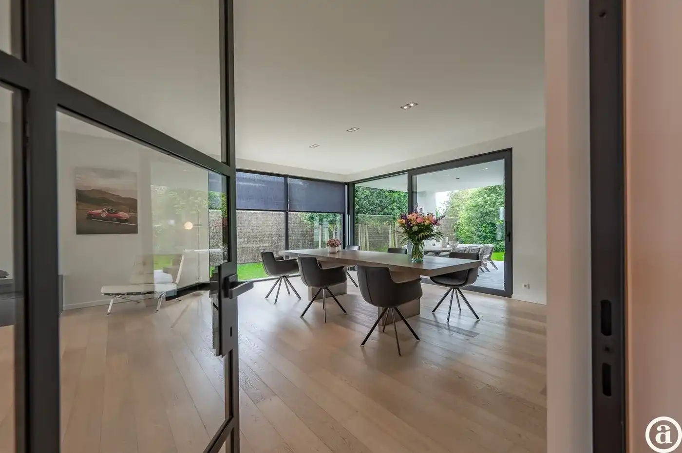 Recente alleenstaande villa centraal gelegen vlakbij het centrum van Knokke. foto 11