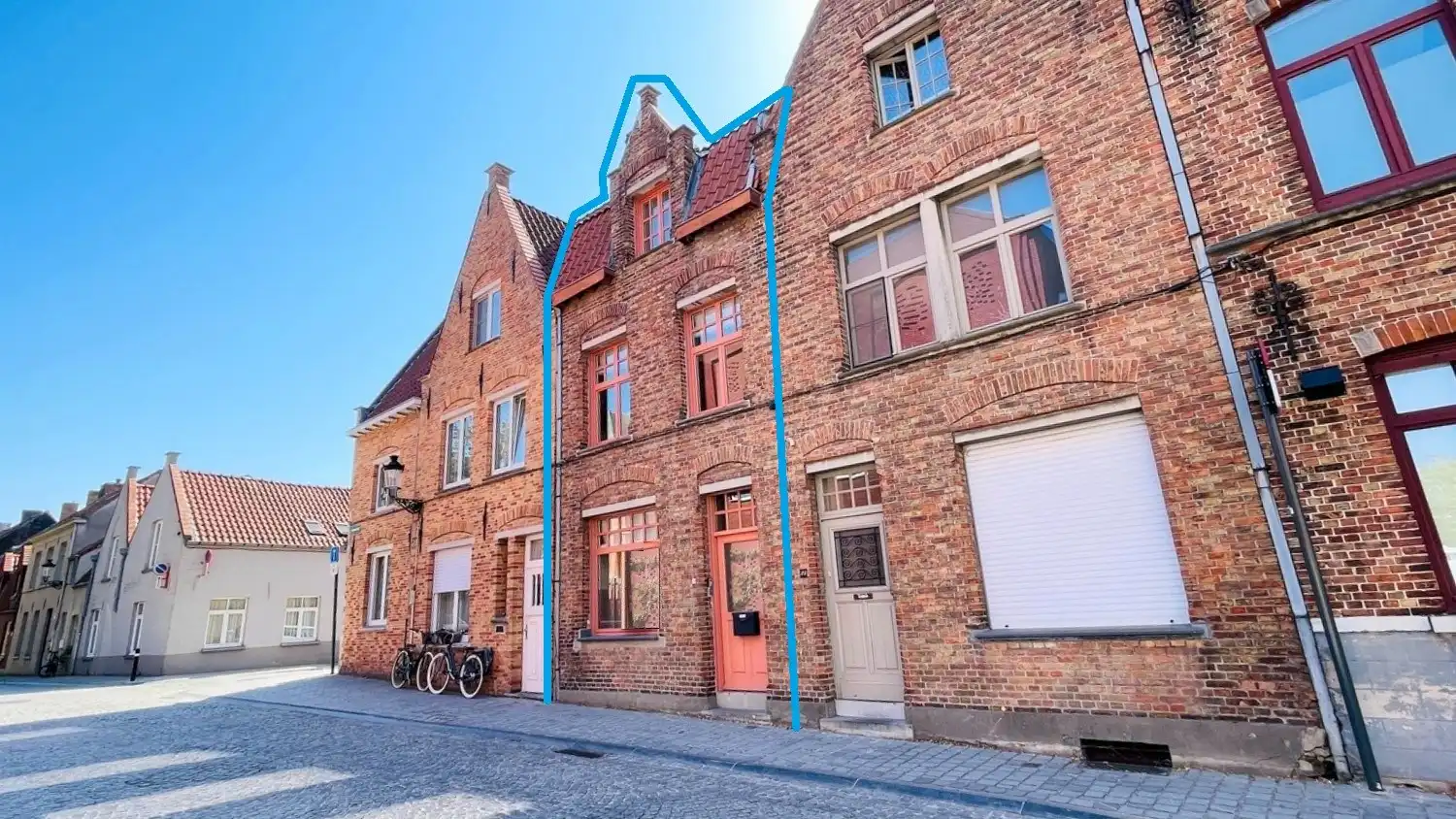 3-slpkr woning met stadskoer foto 2