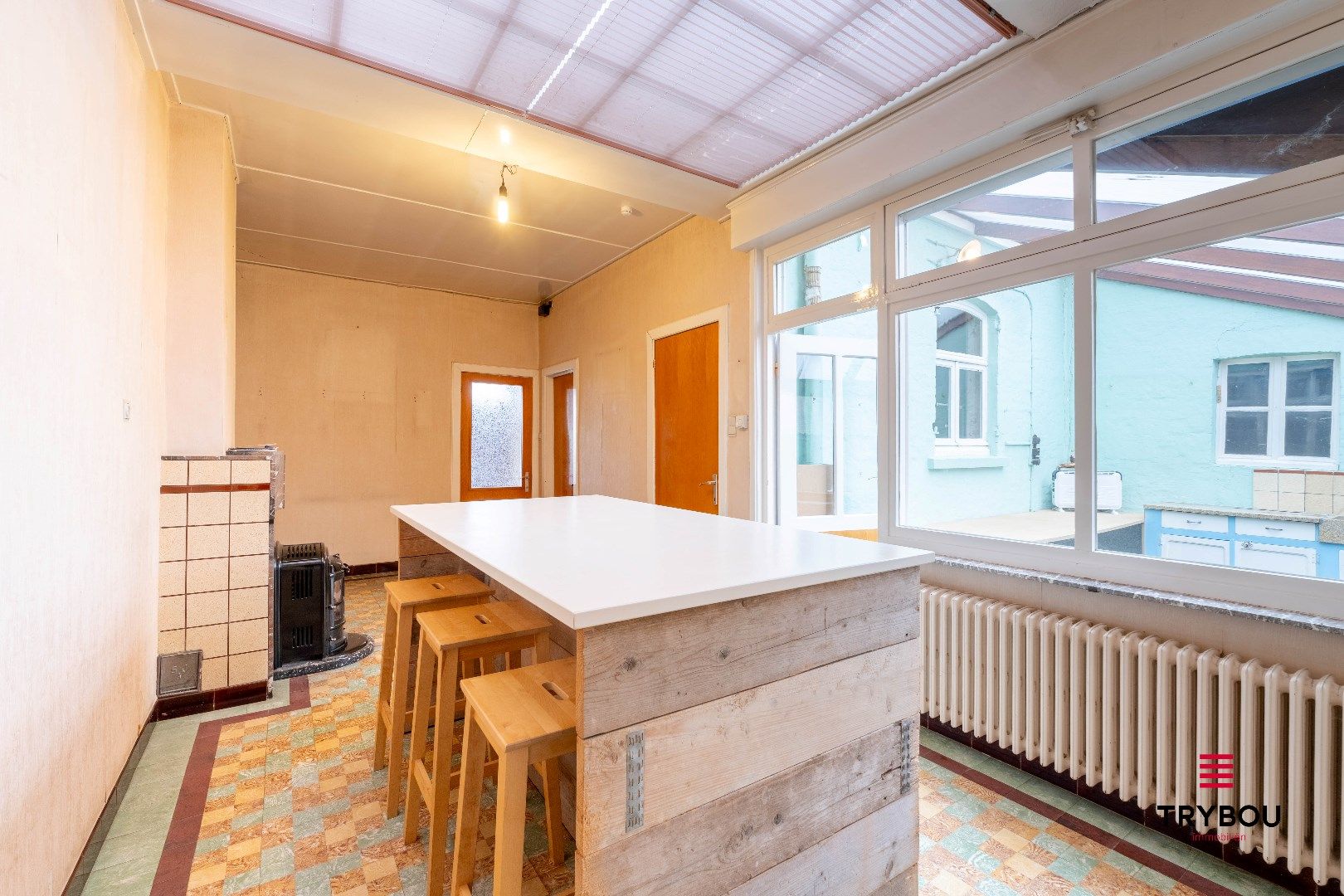Authentieke hoeve met bijgebouwen op ruim perceel foto 8