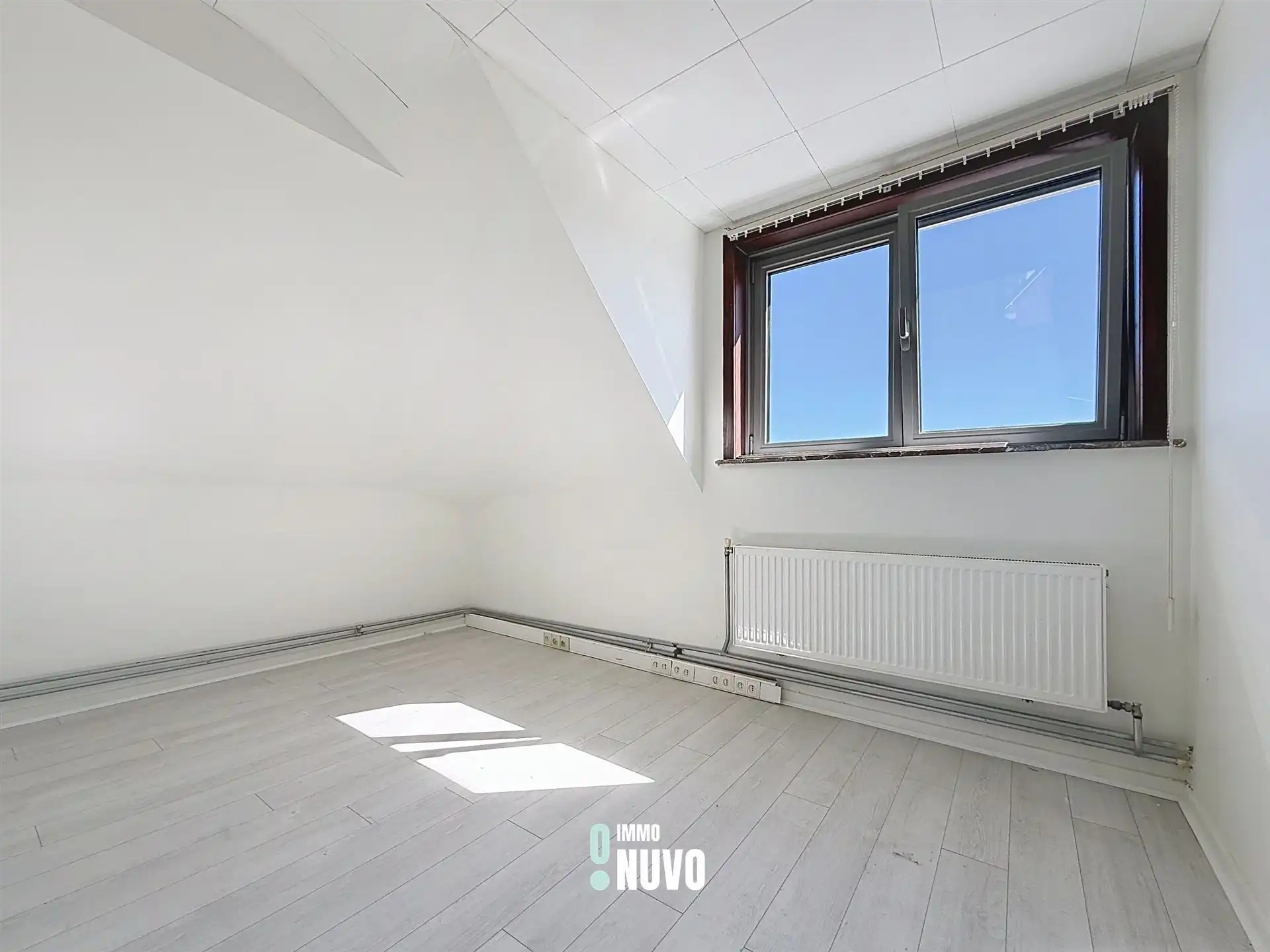 Woning 3 slpks, loods + garage en tuin foto 10