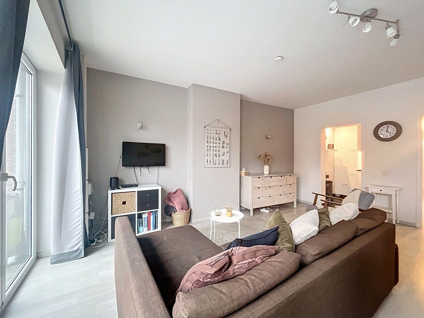 Ruim appartement met twee balkons  in Leuven centrum! foto 4