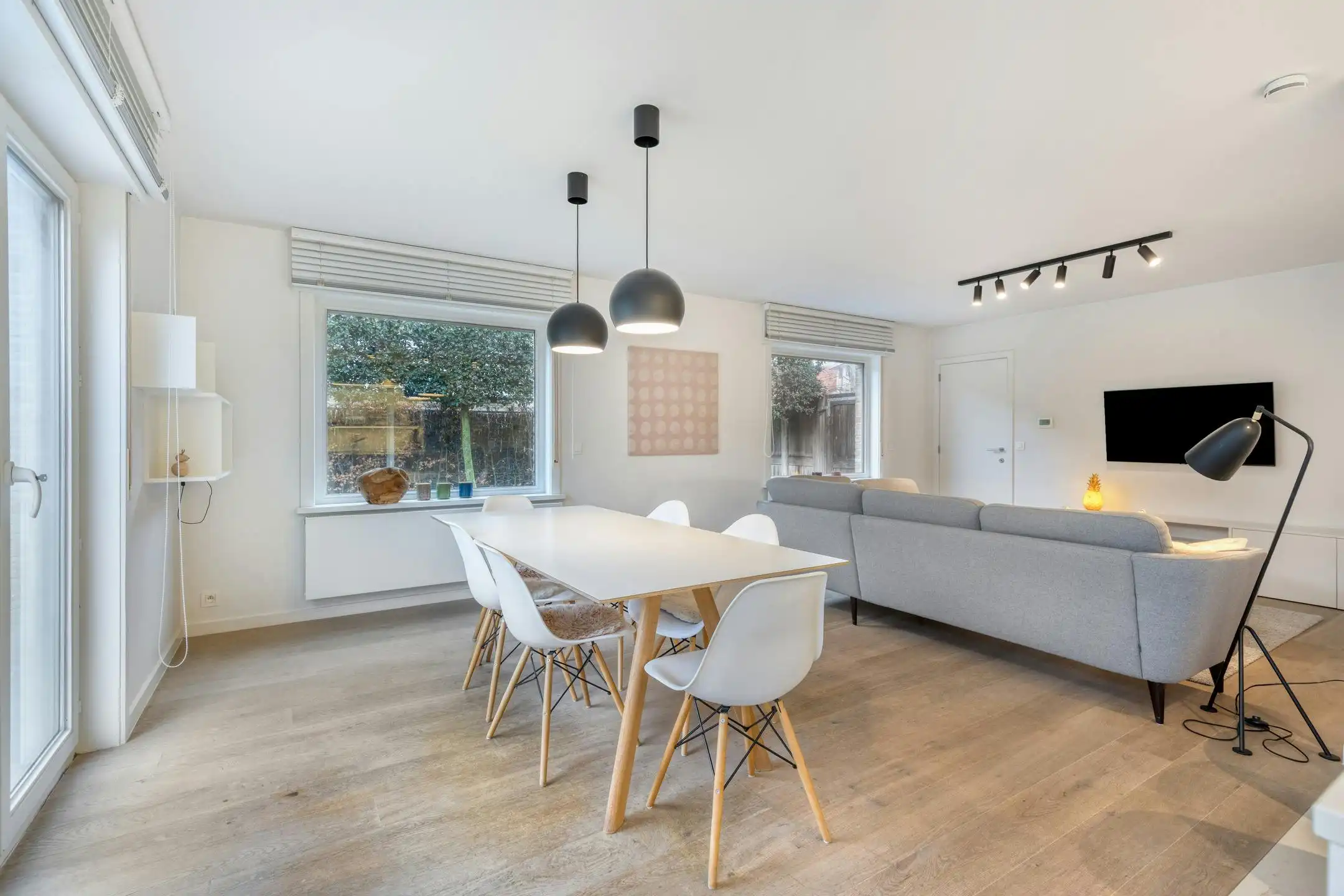 Villa met twee vergunde vakantiewoningen te Sint-Idesbald foto 17