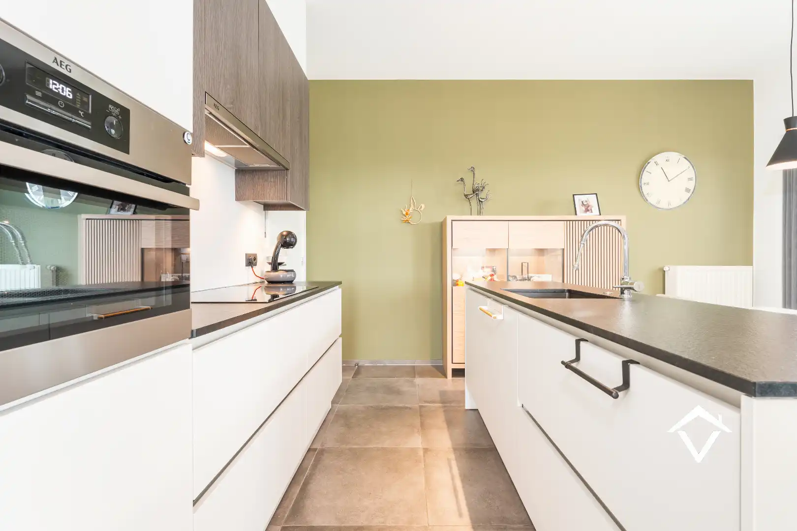 Exclusief en energiezuinig appartement op de zesde verdieping met panoramisch uitzicht op Oosteroever! foto 7