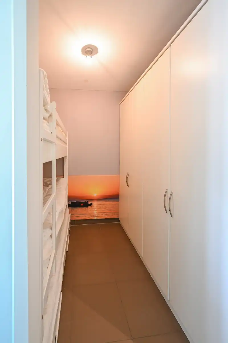 Studio met slaaphoek met prachtig zeezicht! foto 14