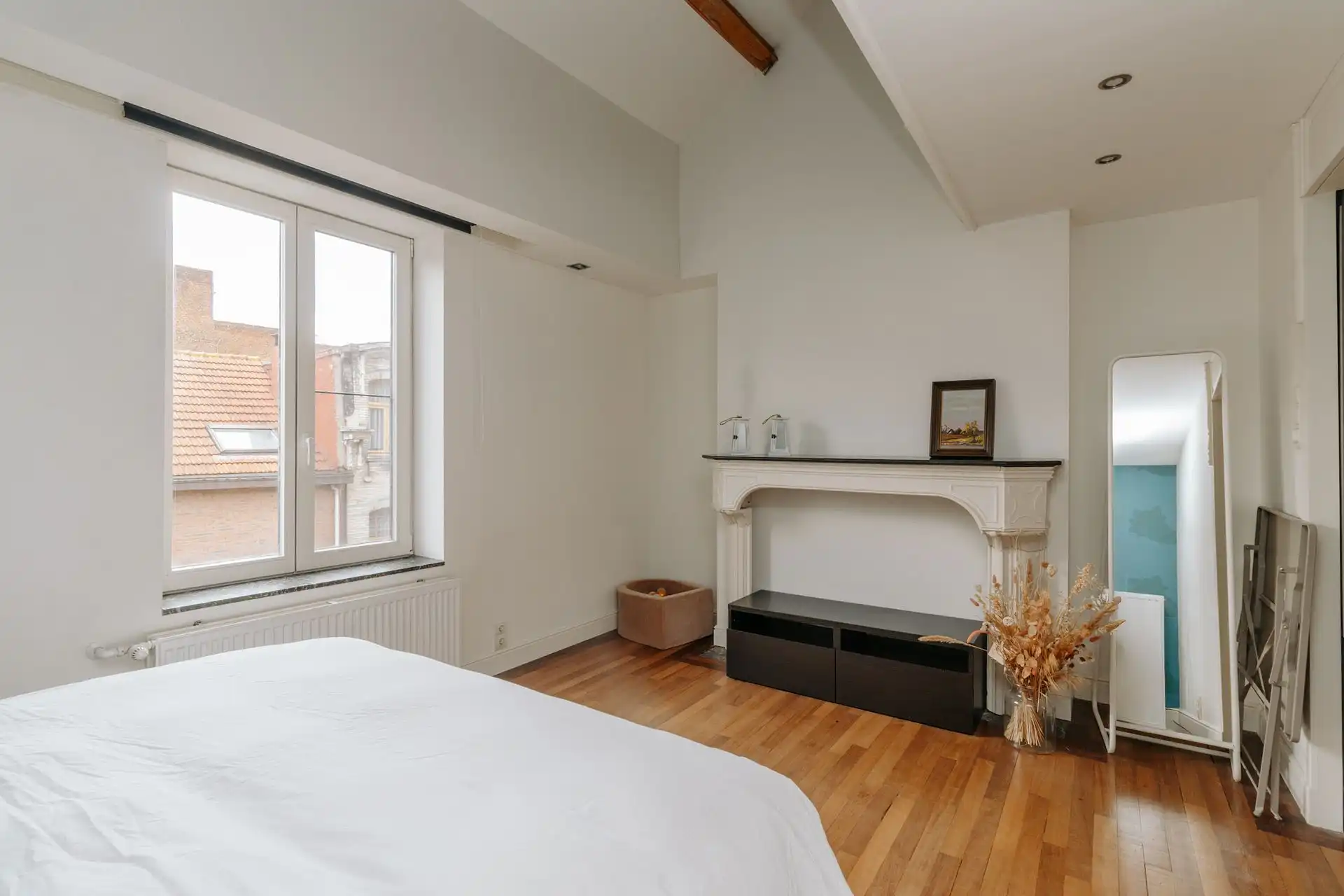 Karaktervolle woning met verrassend veel ruimte in Merksem foto 26