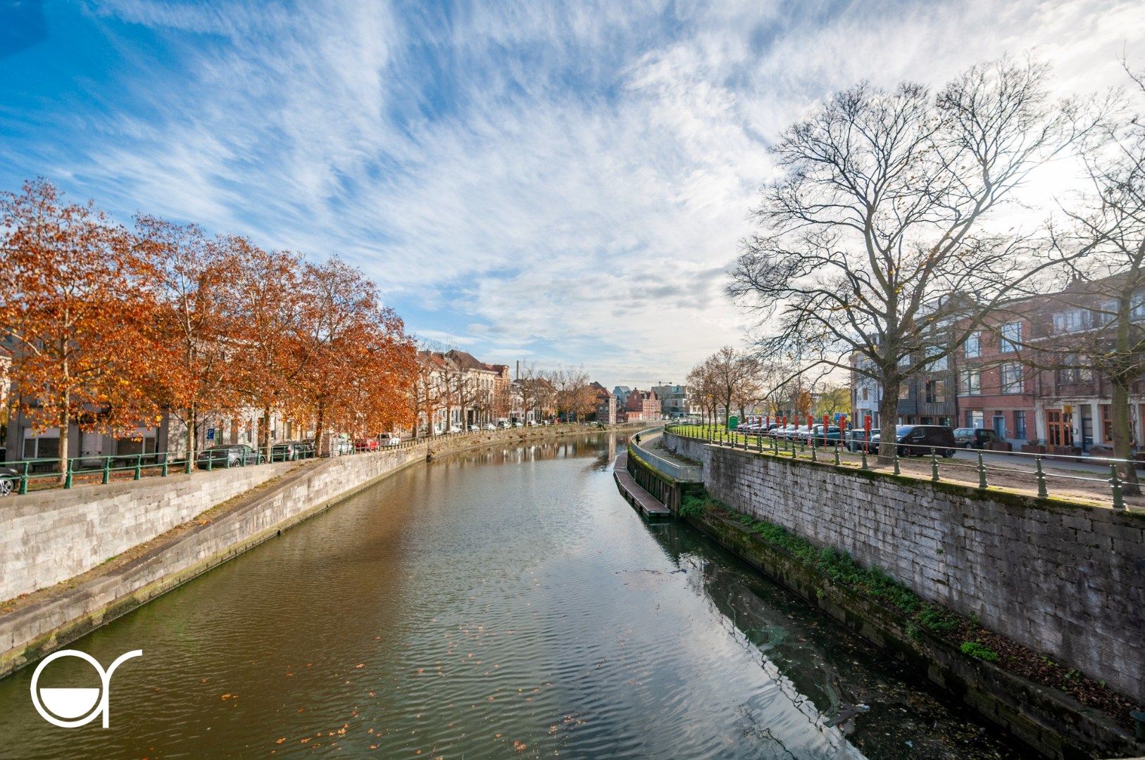 Gerenoveerde historische trapgevelwoning op unieke locatie foto 28