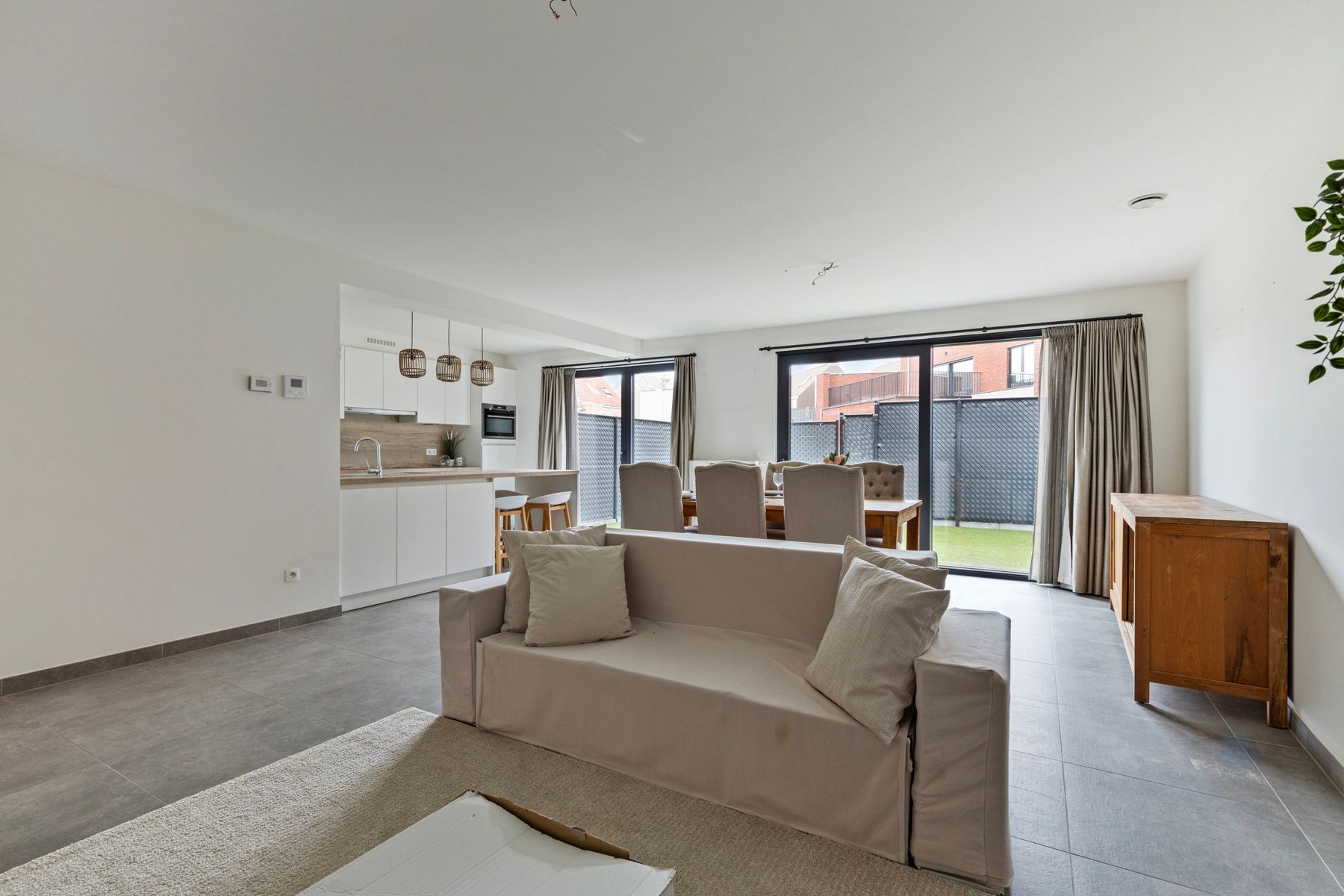 Gelijkvloersappartement met autostaanplaats en tuin in centrum Zele foto 3