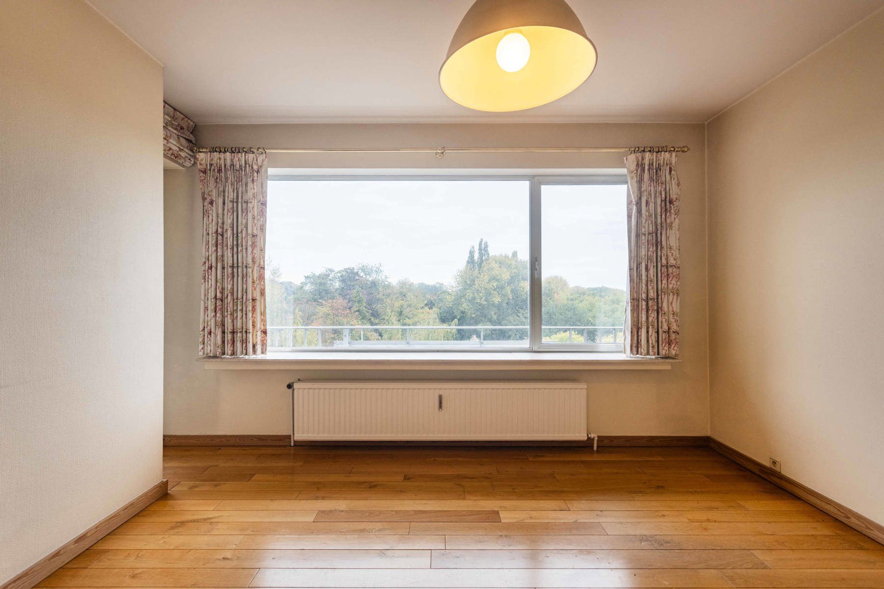 Exclusief ruim app. met mooi parkzicht, terrassen en garage foto 18