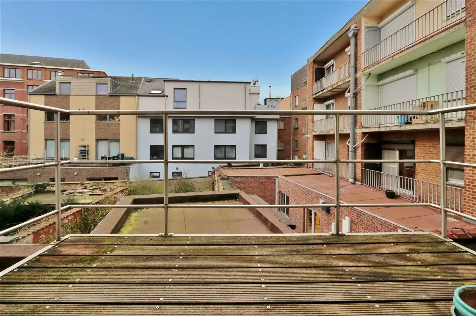 Appartement (110m²) te centrum Halle met terras foto 18