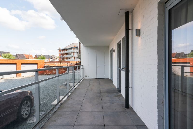 Ruim appartement met 2 slaapkamers - ruim terras foto 12