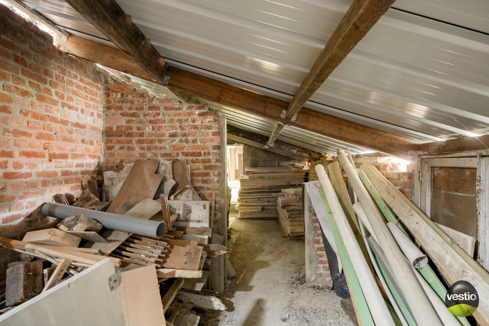 Te renoveren woning met bijgebouwen in het rustige centrum van Bevingen (Sint-Truiden) foto 31