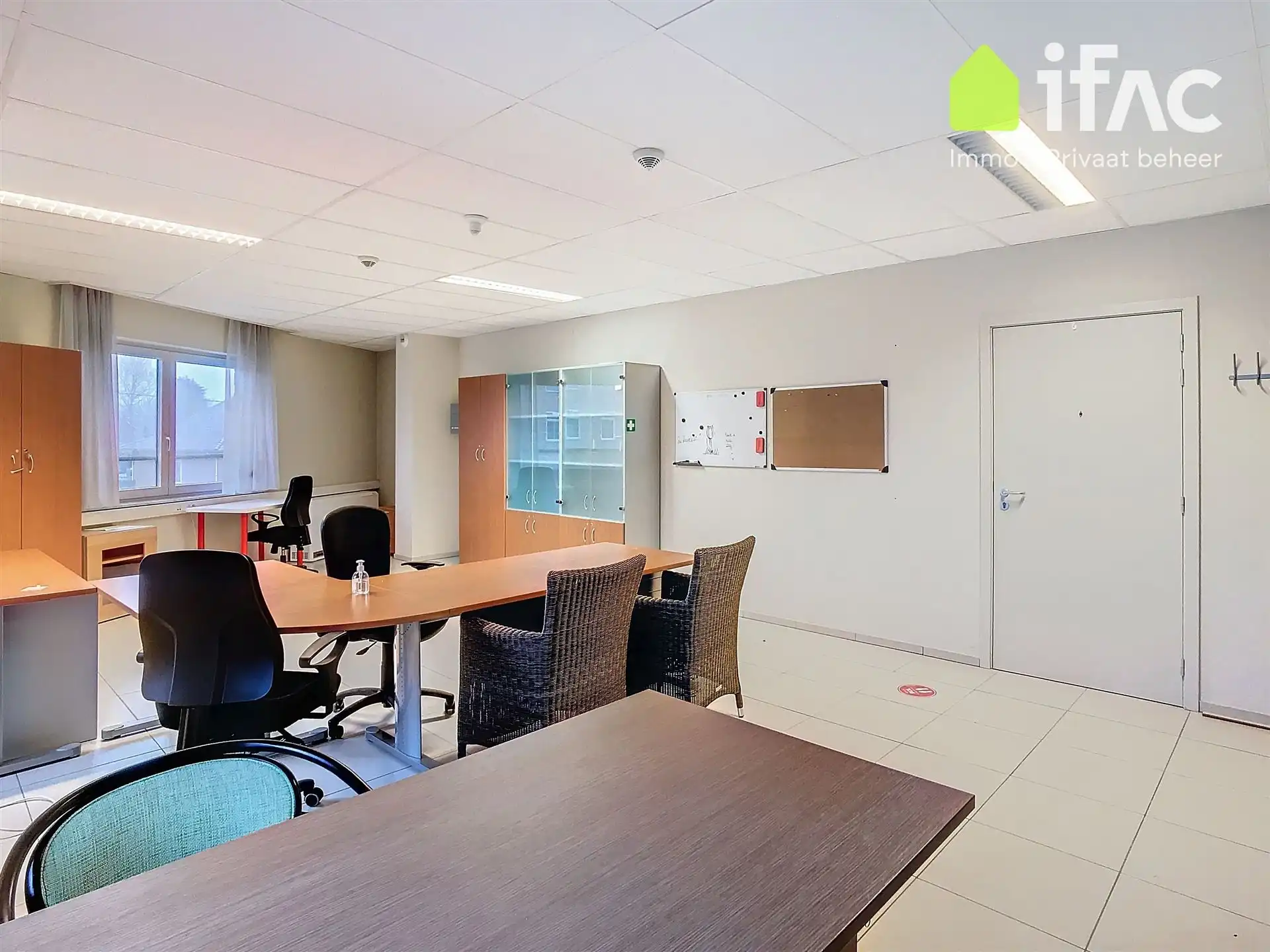 Kantoor of praktijkruimte van 45m² in Residentie Druivelaar foto 4