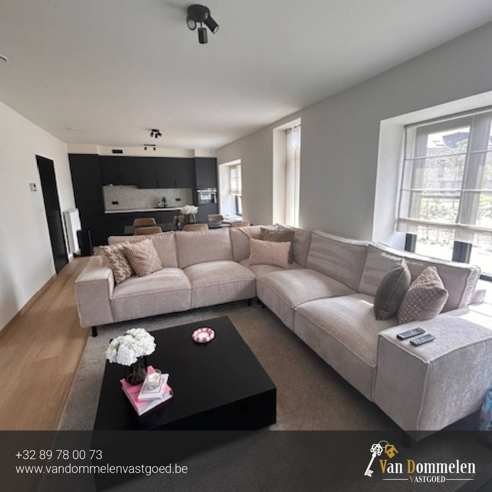 TE HUUR: Recent gerenoveerde woning in sfeervol woonerf Hoeve Het Kruis te Gruitrode (Oudsbergen) foto 4