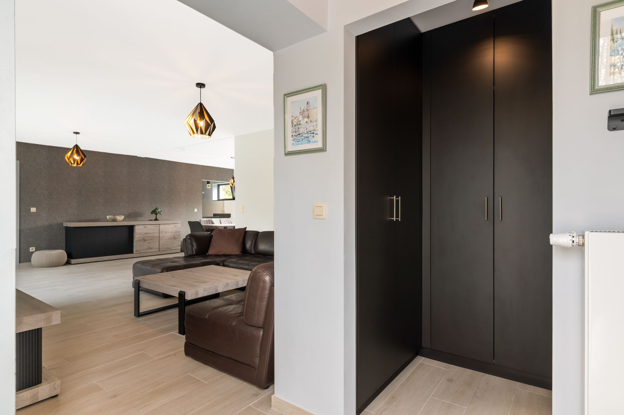 Unieke laagbouwvilla met polyvalente ruimte op ruim perceel in Brasschaat! foto 5