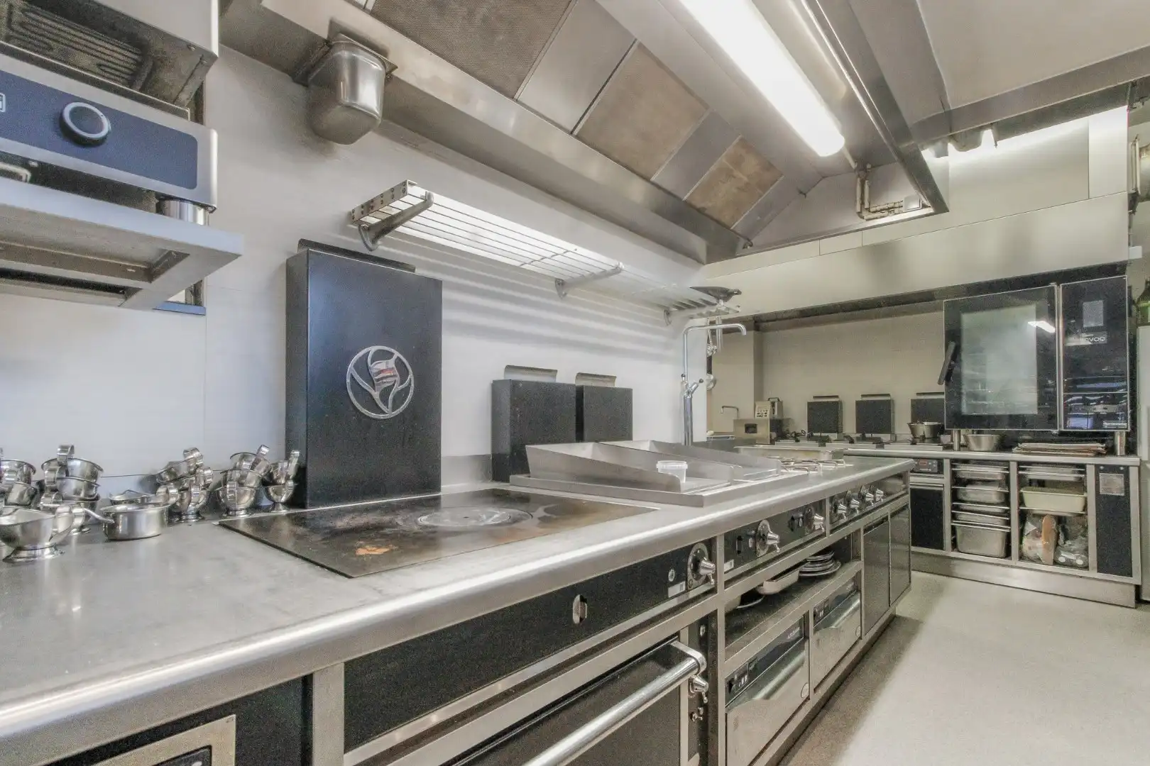 Over te nemen  – Volledig uitgerust toprestaurant | Heldenplein 33, Knokke-Heist foto 20