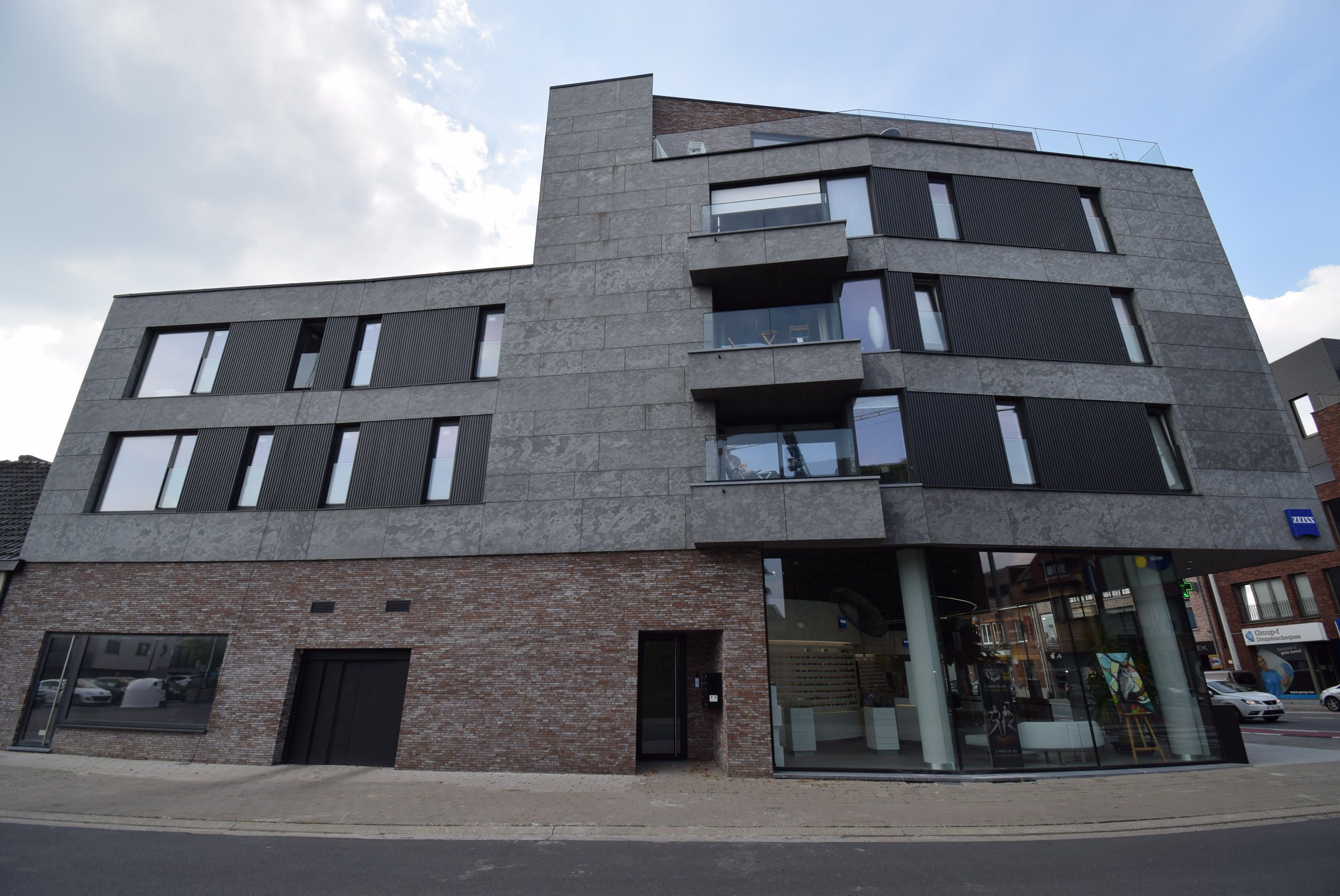 Appartement 2 slaapkamers met autostaanplaats foto {{pictureIndex}}