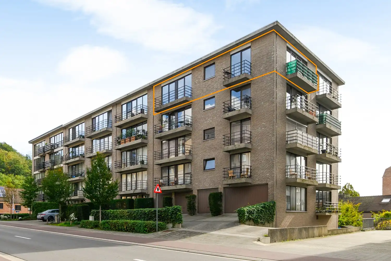 Gerenoveerde penthouse met 2 slpkrs en garage te Kessel-Lo foto 3