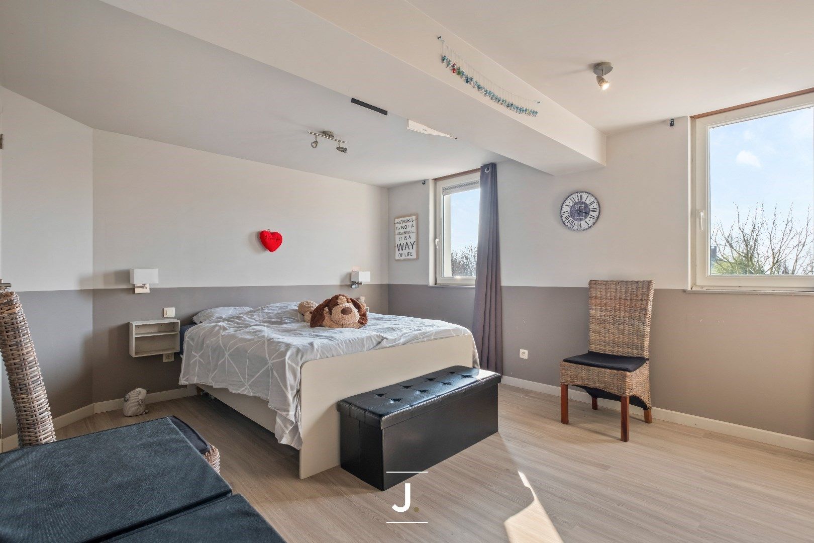 Instapklare en totaal gerenoveerde woning in Sint-Denijs foto 8