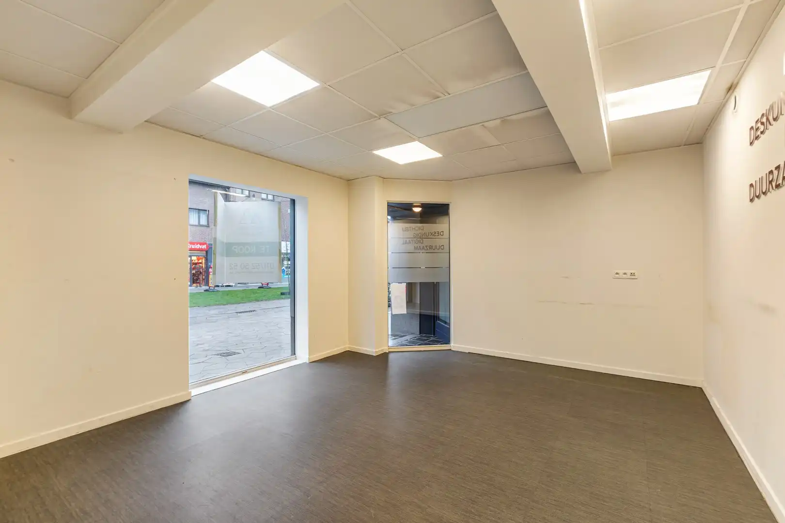 EXCLUSIEVE KANS: HANDELSGELIJKVLOERS TE KOOP IN DE VERNIEUWDE VREDELAAN, HOUTHALEN-HELCHTEREN foto 13