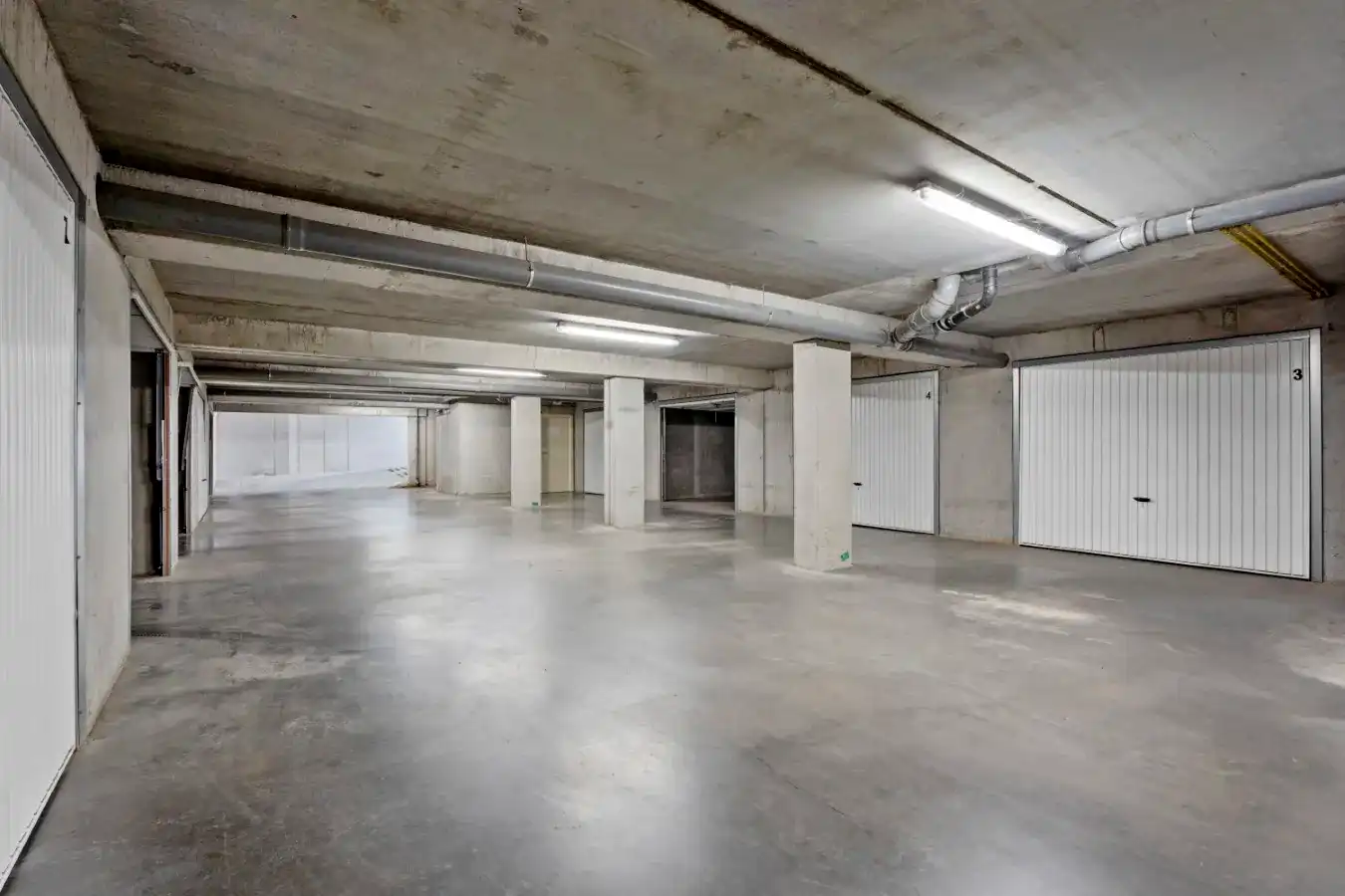 Passendale - Ondergrondse garage in Residentie Zuidkant foto {{pictureIndex}}
