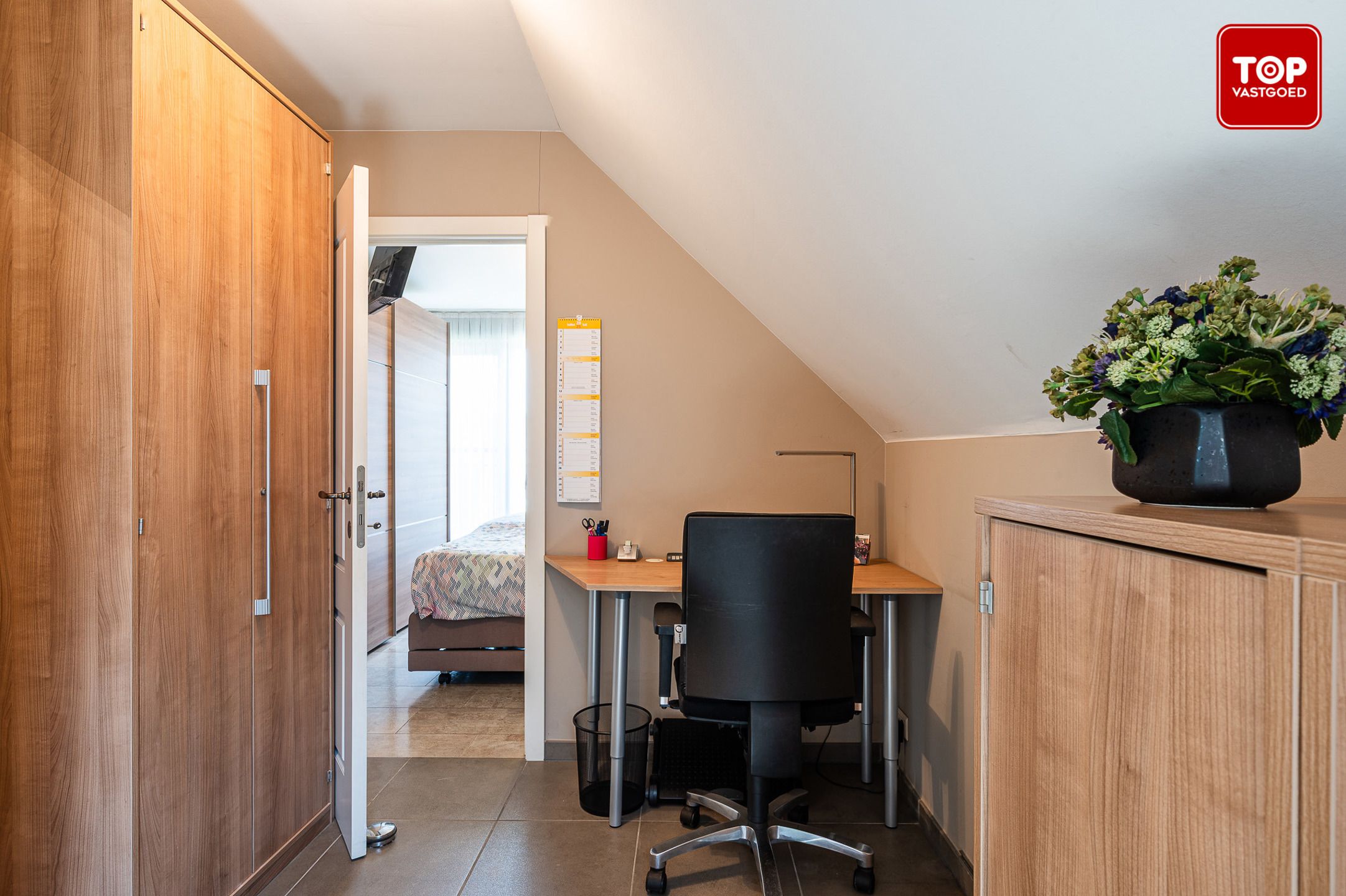 Instapklaar duplex appartement met  2 terrassen. foto 19