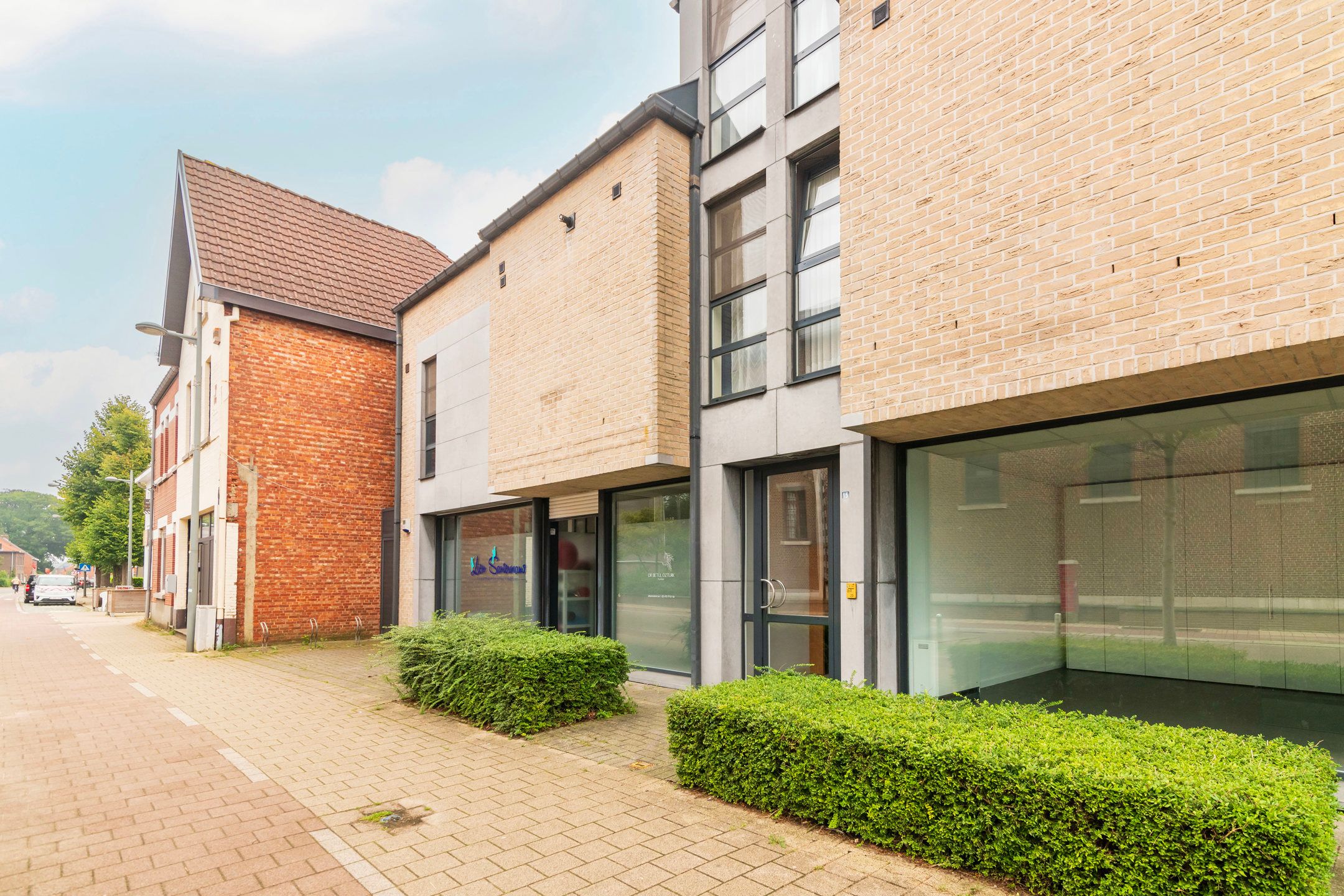 Instapklaar appartement met groot terras in Koersel-Centrum  foto 13