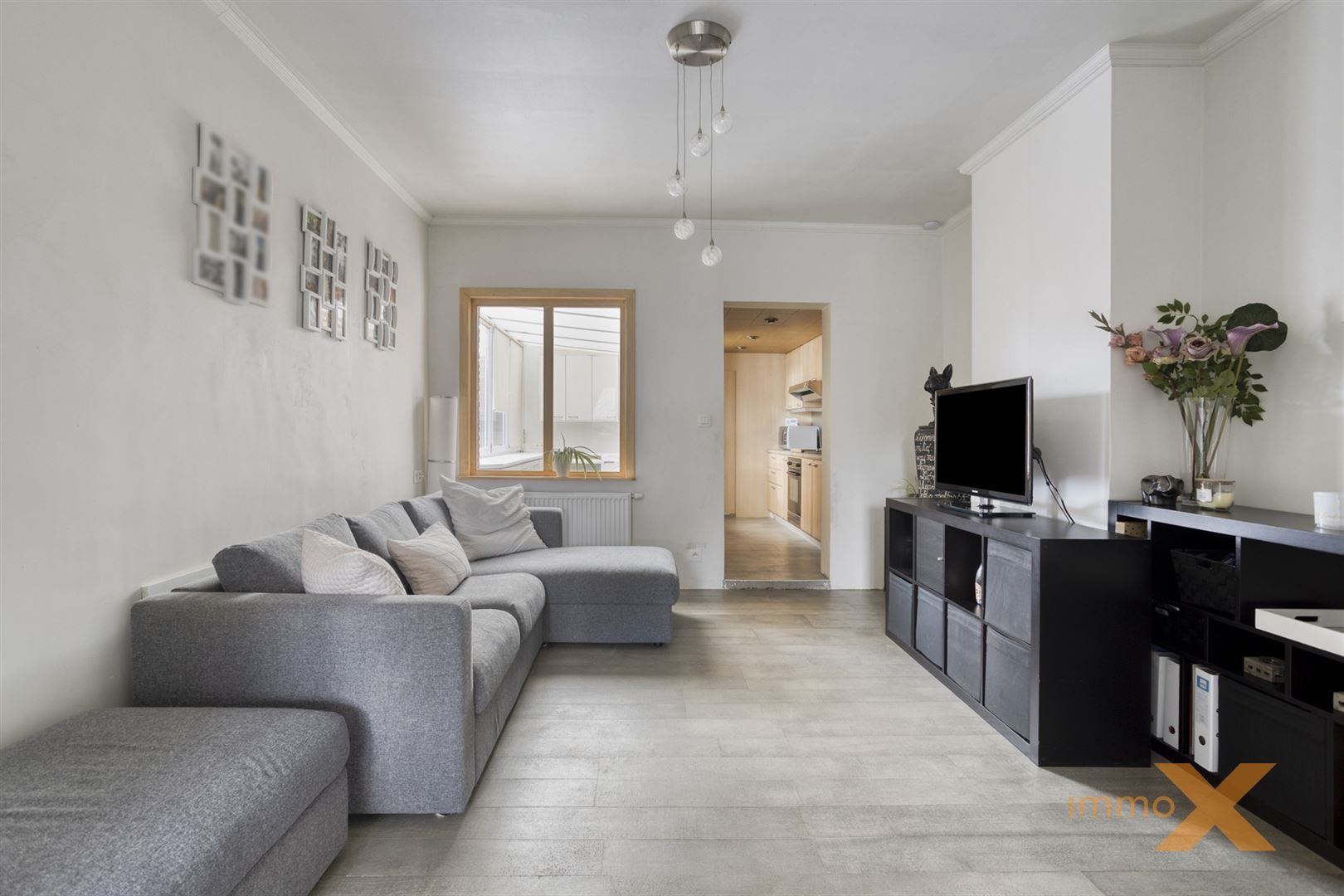 GEZELLIGE GROTENDEELS GERENOVEERDE WONING MET TUIN foto 4