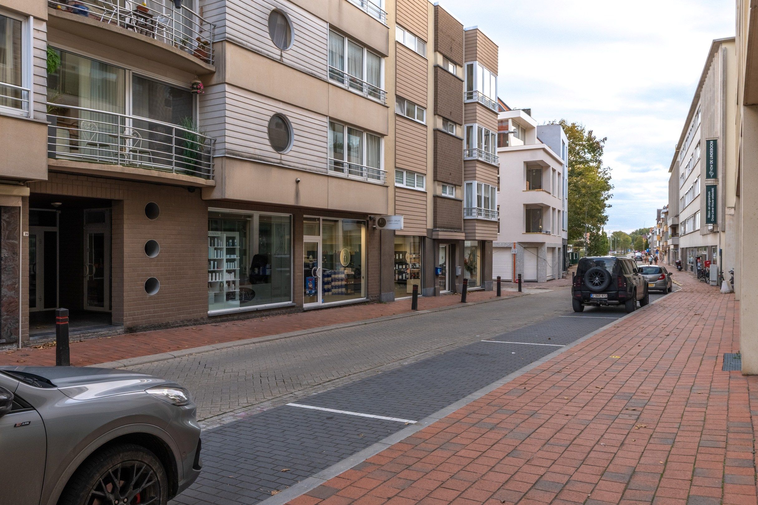Buitenkans: groot kantoor met veel passage te Heist-aan-Zee foto 14