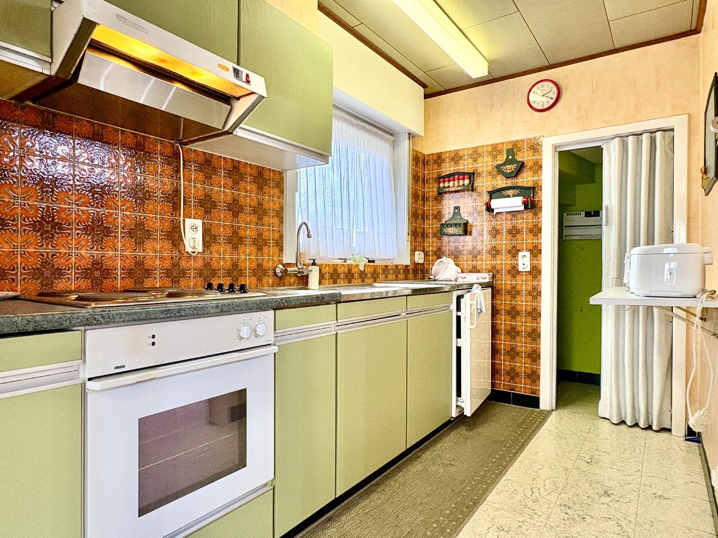 Uitzonderlijk mooi gelegen HOB woning met 4 slks, tuin en garage. foto 10