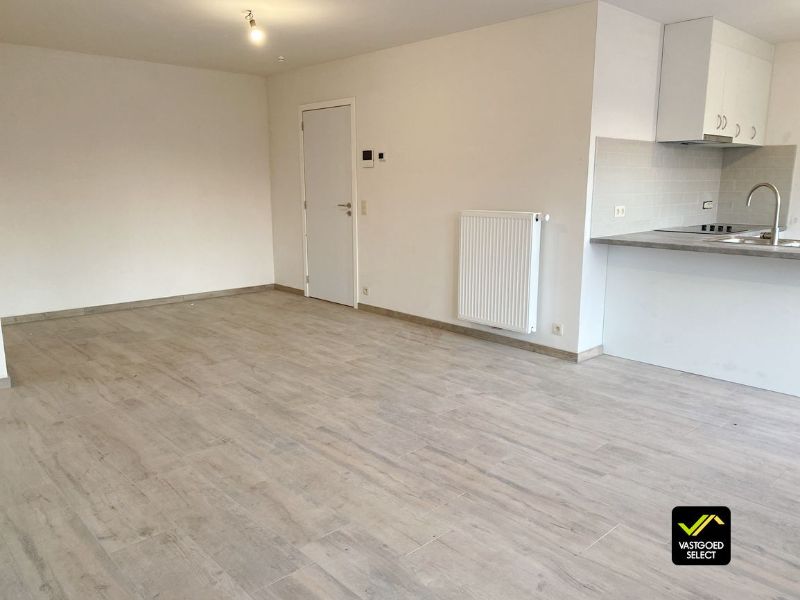 Te huur: Ruim en modern appartement in rustige omgeving te Adegem foto 3