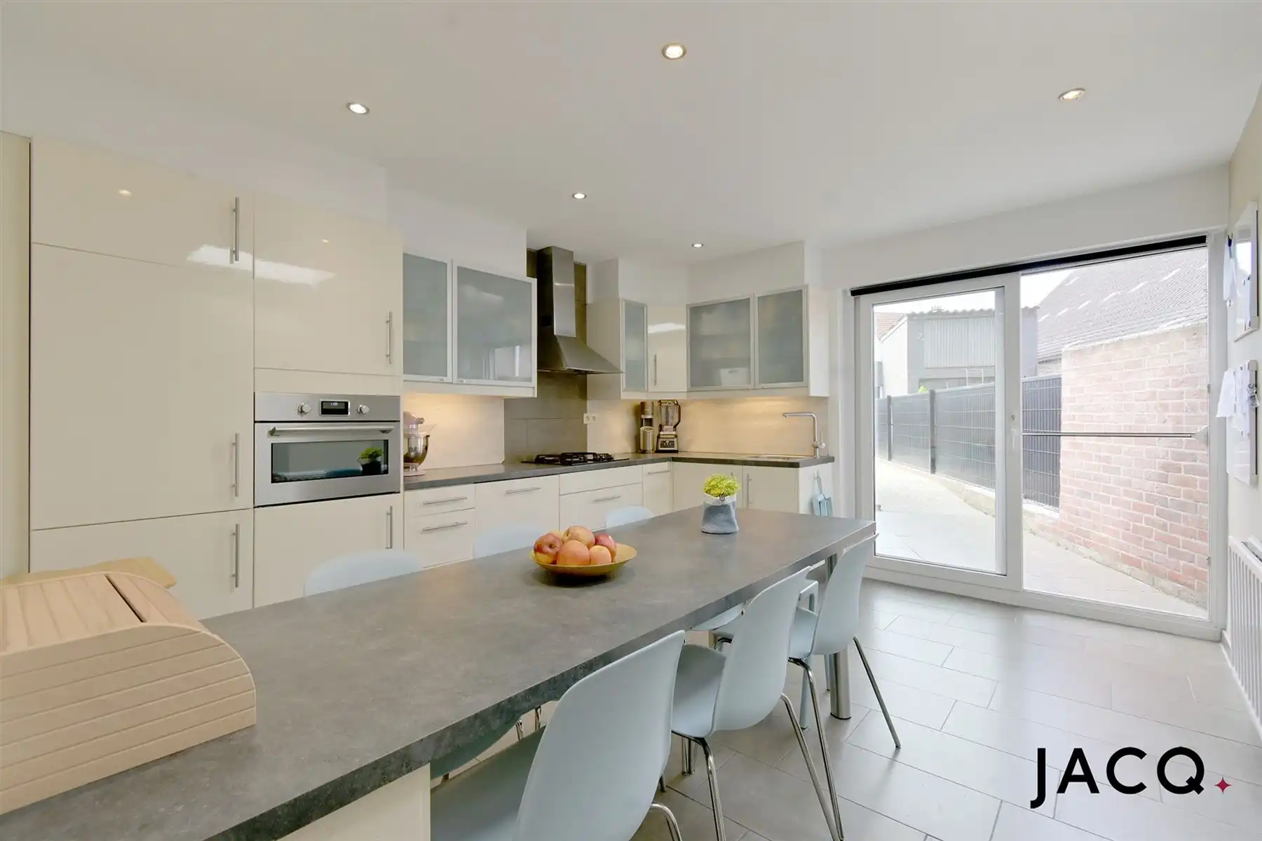Instapklare woning met 3slpk's en gezellige zuid-tuin! foto 5
