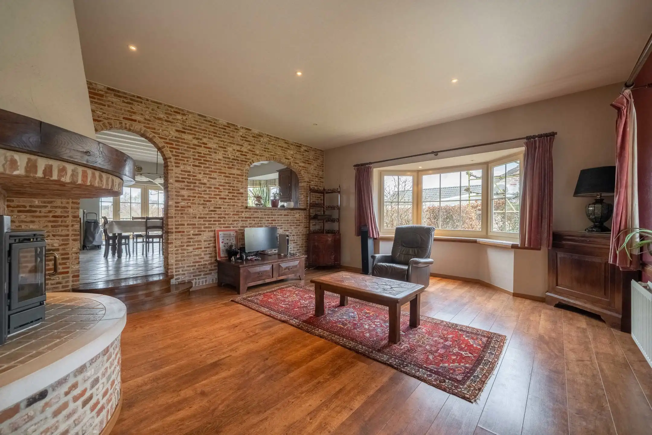 Villa met 5 slpk op 32 are 67 ca foto 4