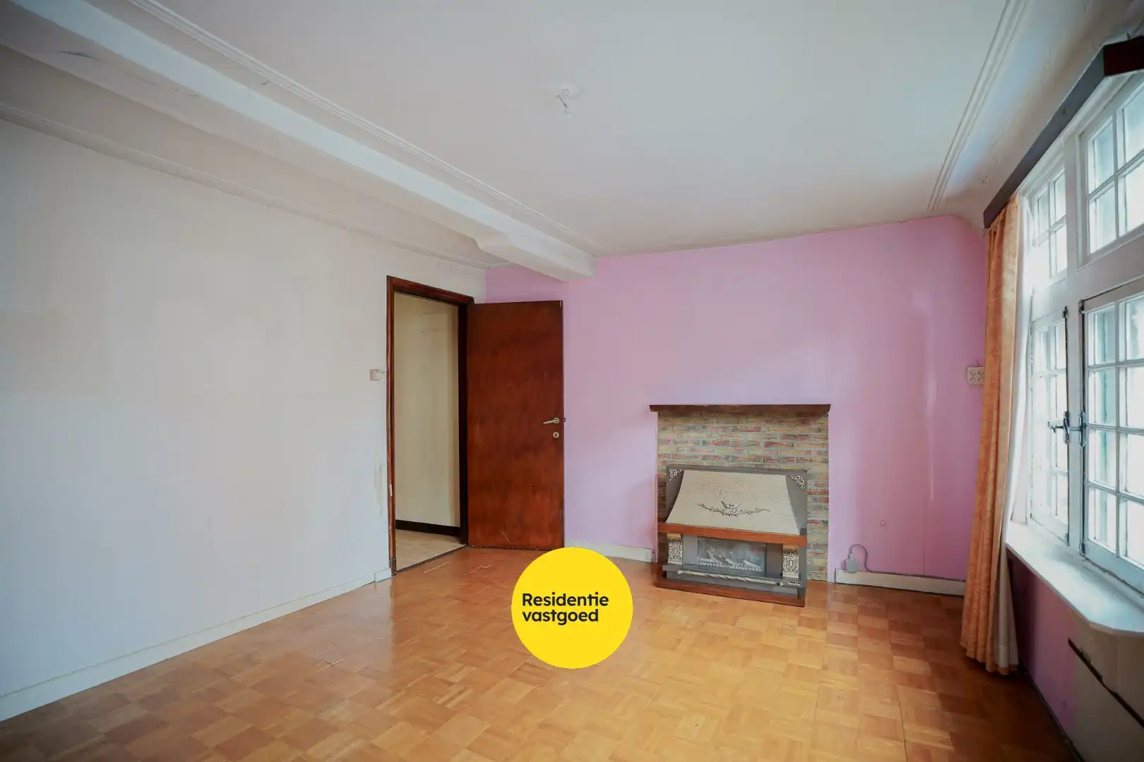 Karaktervolle hoekwoning op topligging in hartje Brugge foto 10