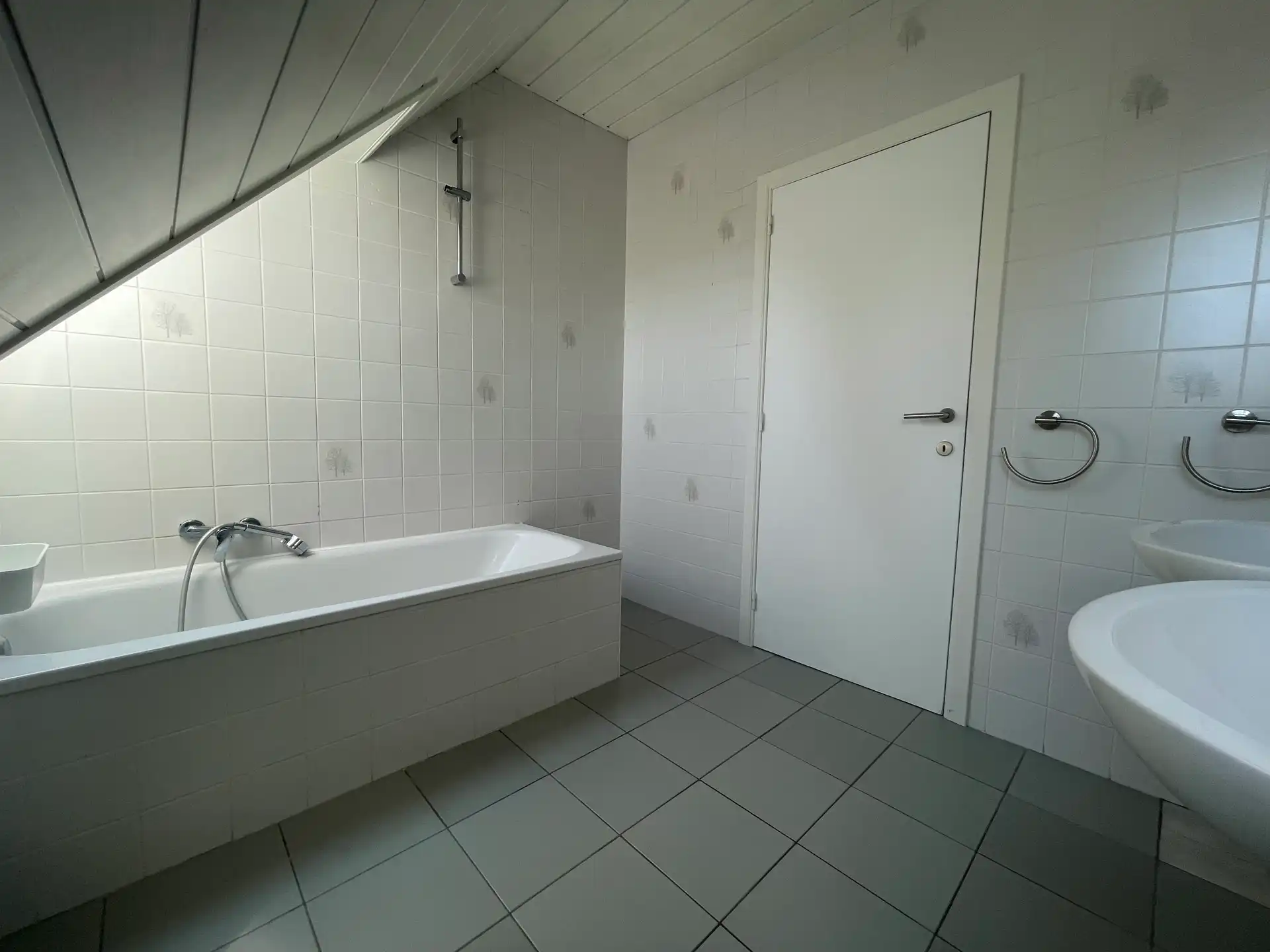 Penthouse met 1 slaapkamer en autostaanplaats te huur foto 12