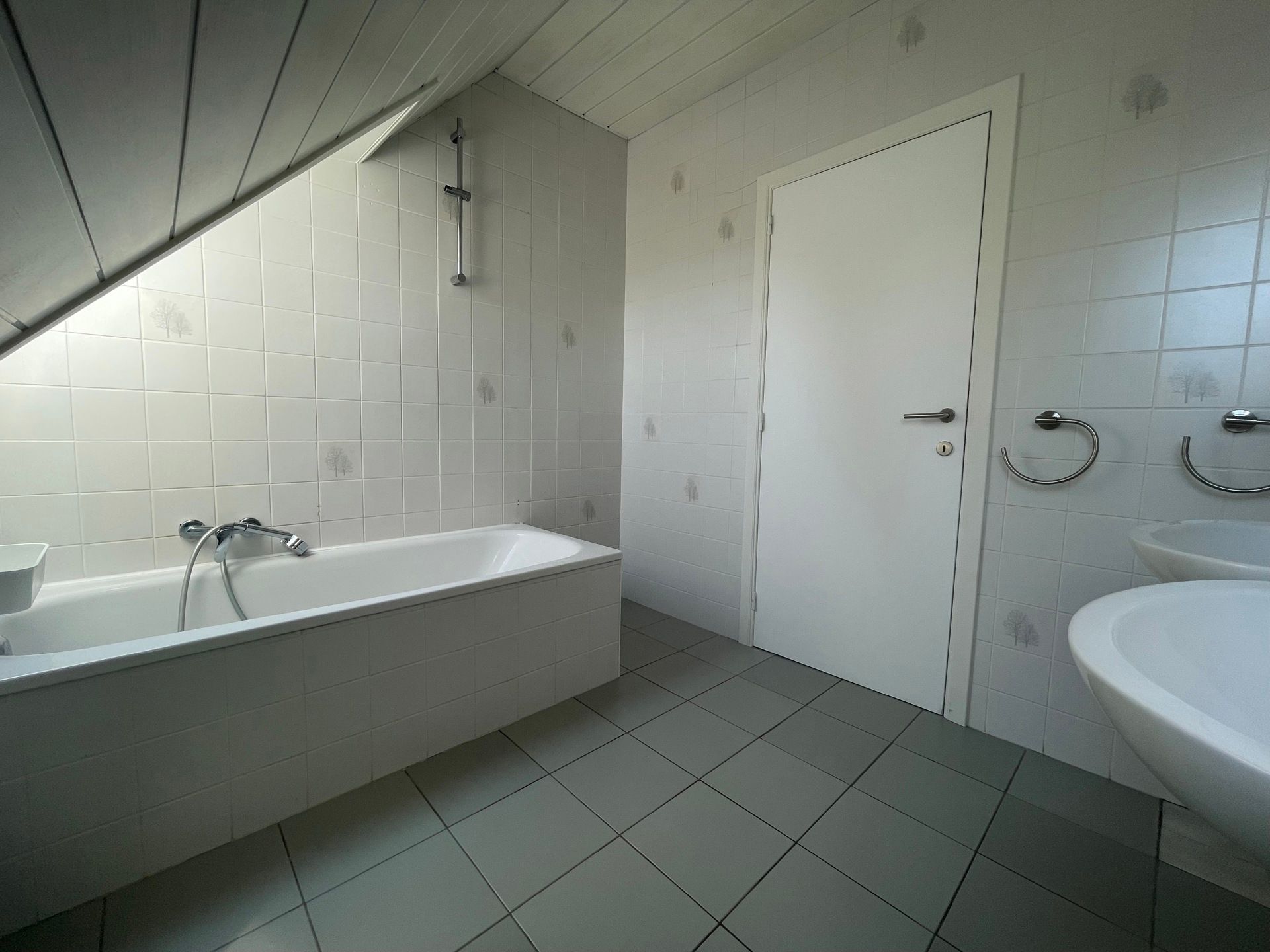 Penthouse met 1 slaapkamer en autostaanplaats te huur foto 12