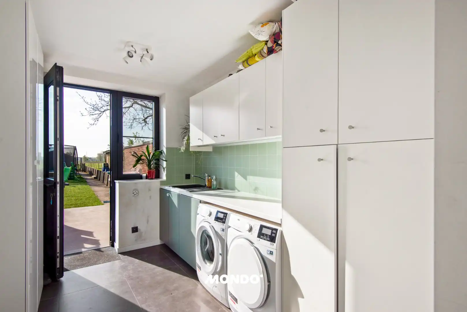 Instapklare, energiezuinige woning met zonnige tuin in het hart van Puurs-Sint-Amands! foto 14