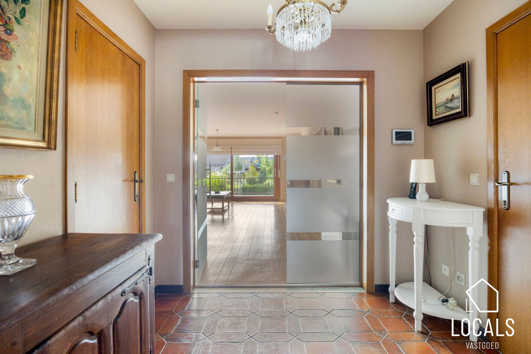 Gelijkvloers appartement met tuin foto 4