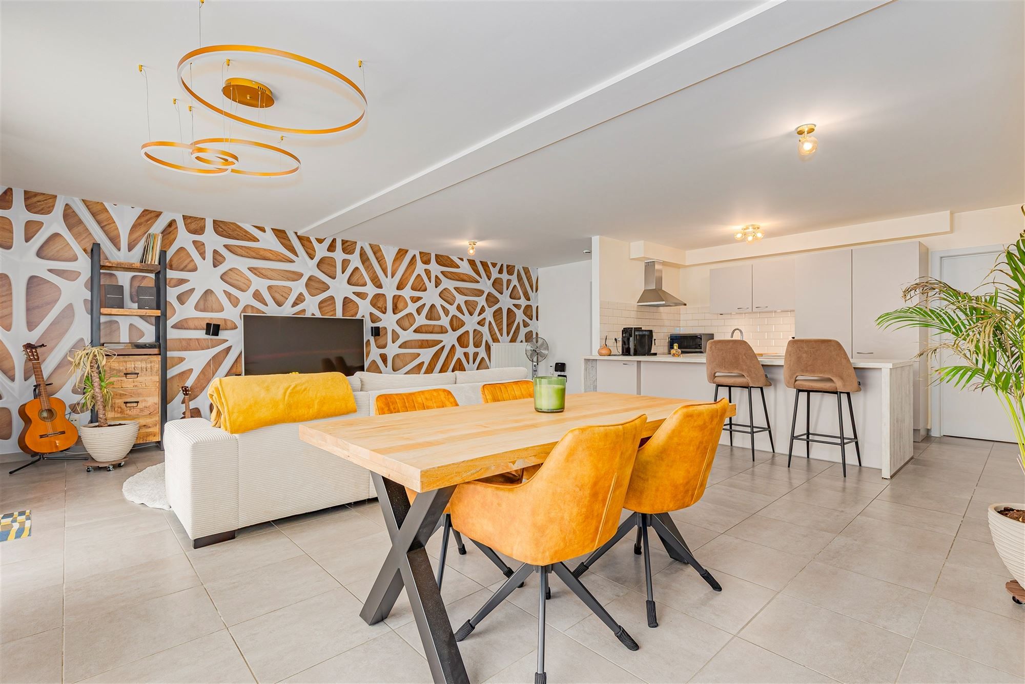 Lichtrijk appartement met 2 slpk, een tuin en garagebox in Bazel foto 4